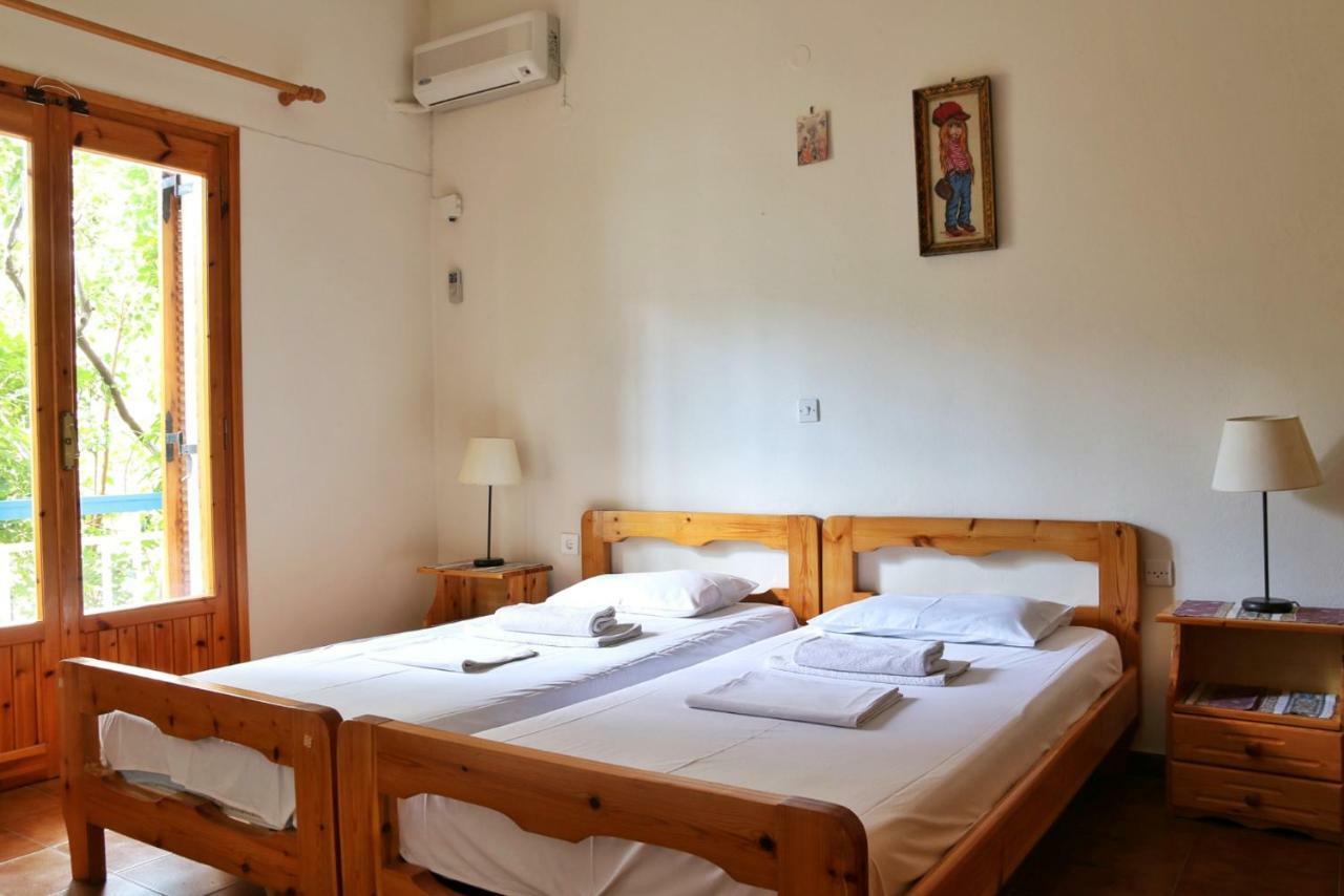2 Space - Selfcatering Apartment Helen No 7 Xiropigado Buitenkant foto